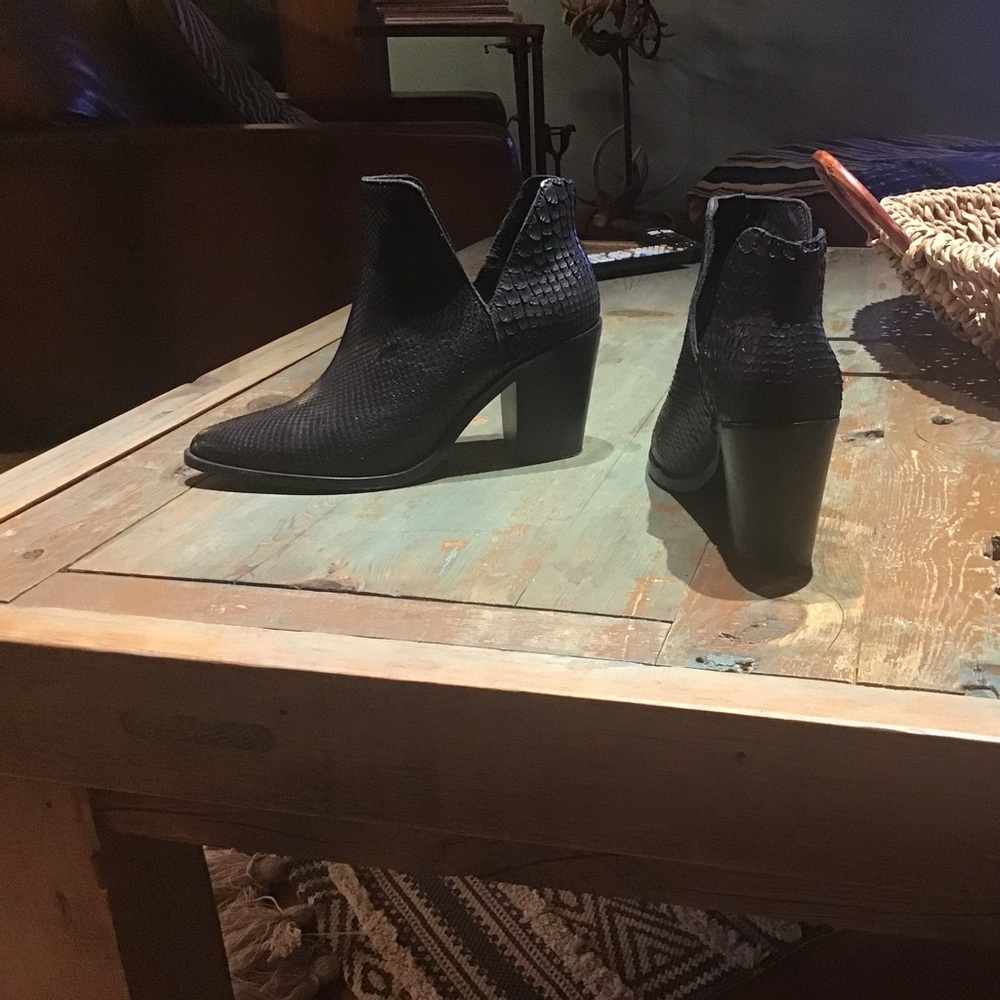 7.5 pair of black python booties… wore them once… too small.